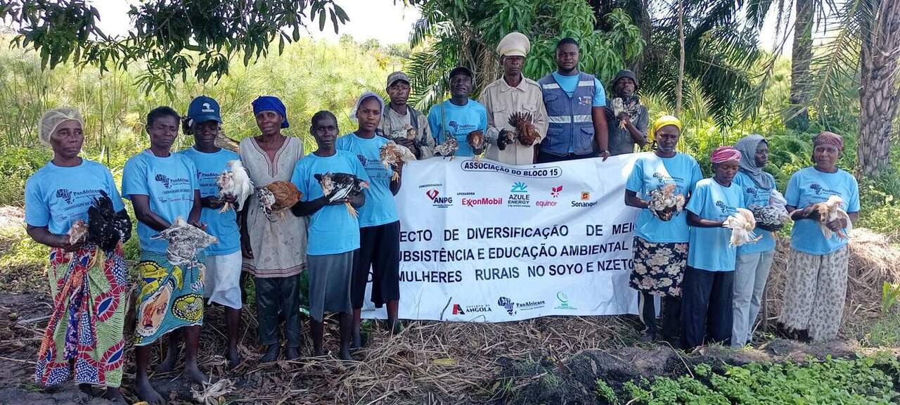 Comunidade rural em actividade de diversificação de meios de subsistência
